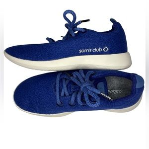 Wool running sneaker in bright blue and white comfort soul limited edition